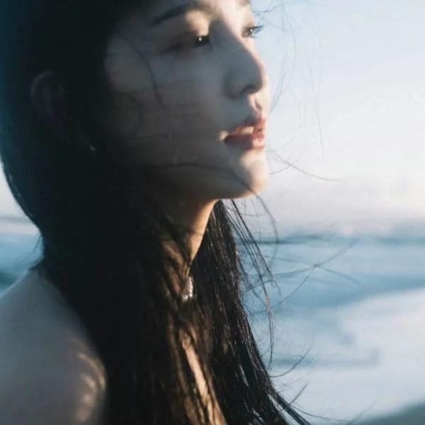 水国春浓